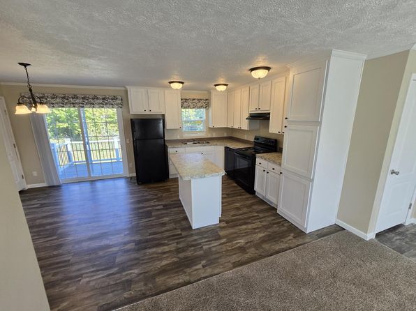 3929 Leslie Ln