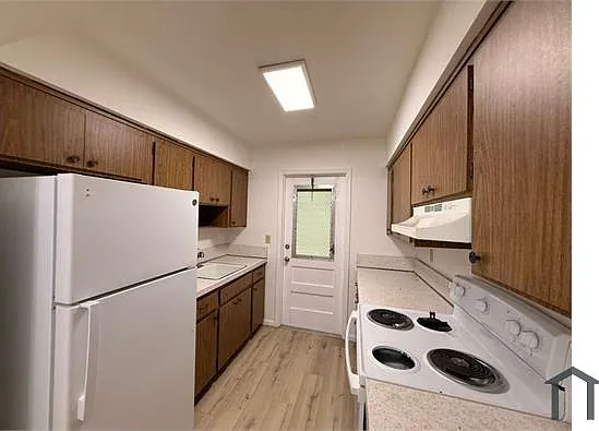 2525 Pierce St #7 — Photo 8