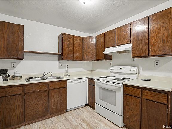 2nd image of 6030 Yarrow Street