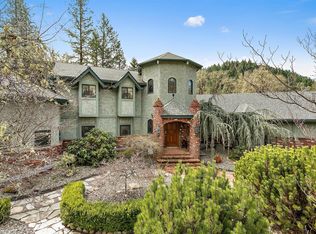 1895 Jumpoff Joe Creek Rd, Grants Pass, OR 97526