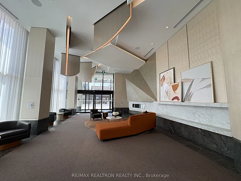 858 Dupont St #701 — Photo 7