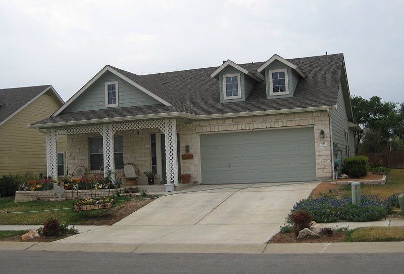 1st image of 805 Fairmont Dr