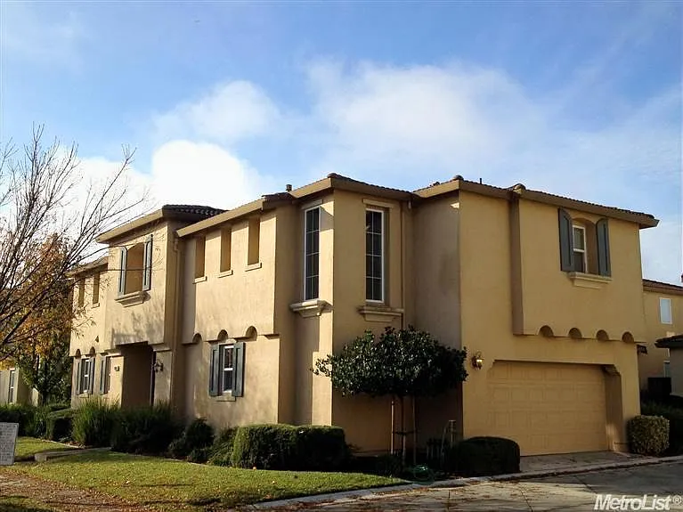 4006 Martis St — Photo 3