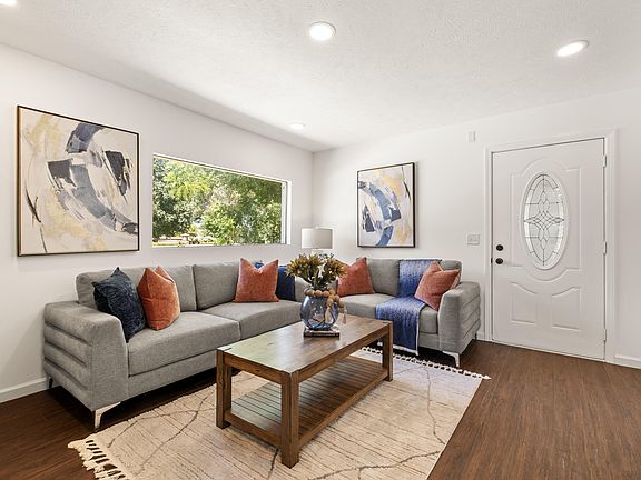 4th image of 1729 Avenue G