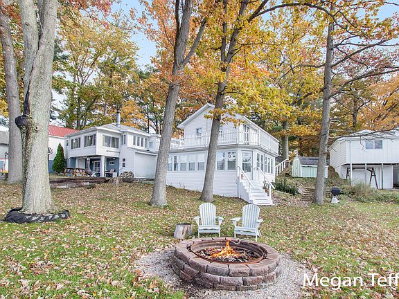5th image of 251 Lake Dr