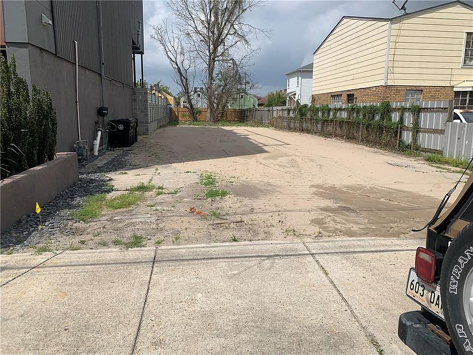 1st image of 1822 Frenchmen St