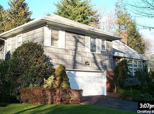 932 Carol Ave, Woodmere, NY 11598