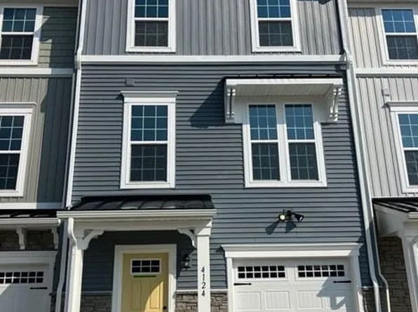 4124 Riverside Dr, Chesapeake, VA 23321