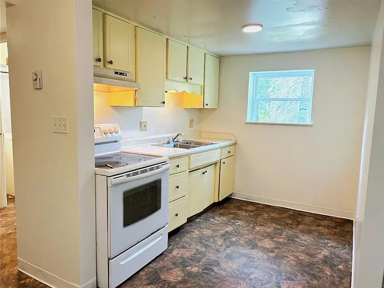 115 Culler Rd #E — Photo 3