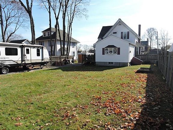 4th image of 77 Hillcrest Ave
