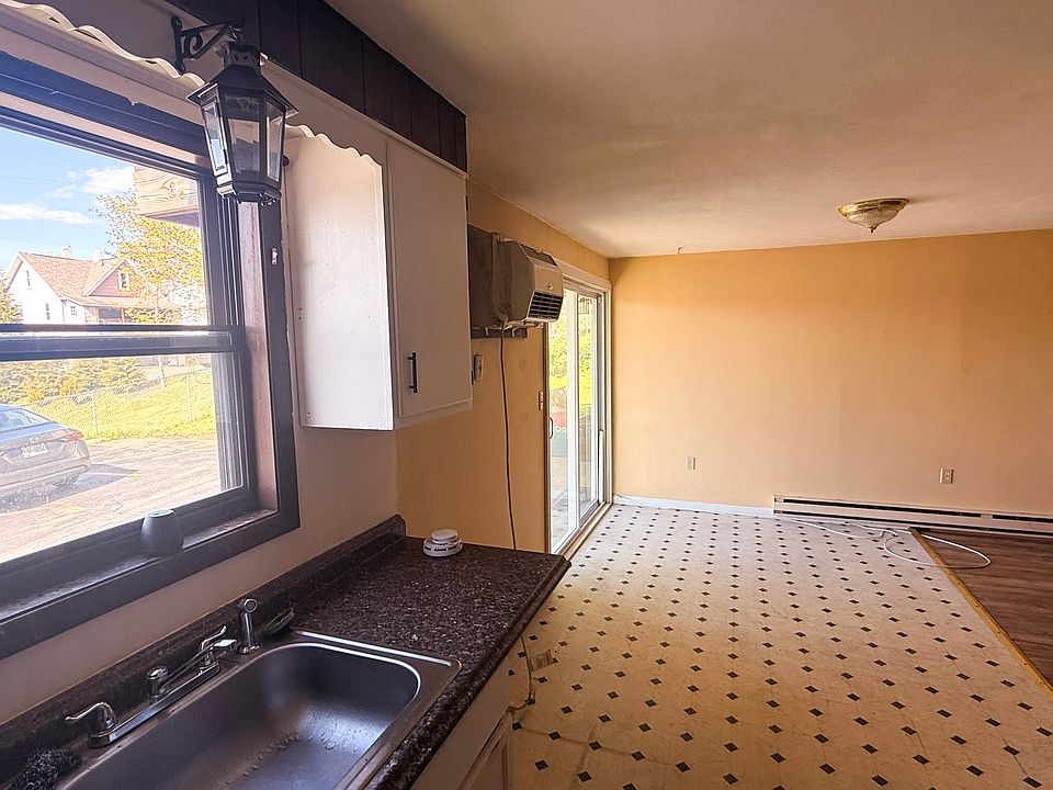 1st image of 7 Maria Mnr APT 2