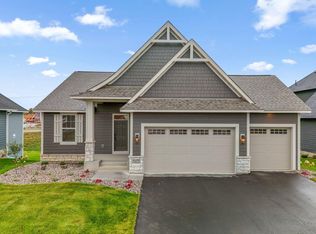 10275 Shadyview Ln N, Maple Grove, MN 55311