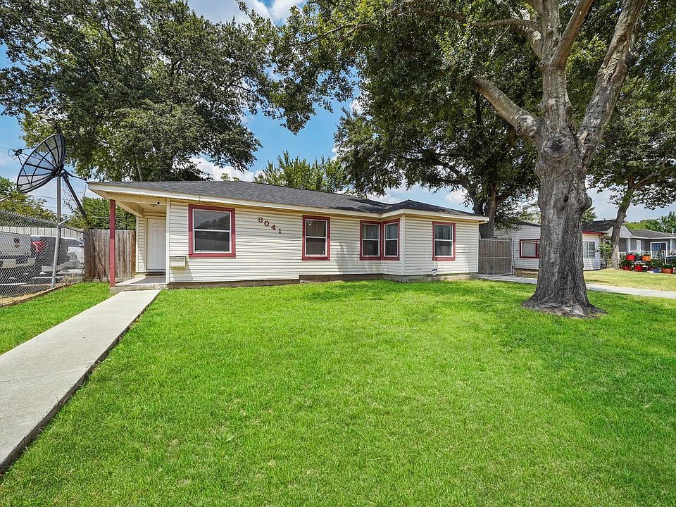 1st image of 8041 Howard Dr #1