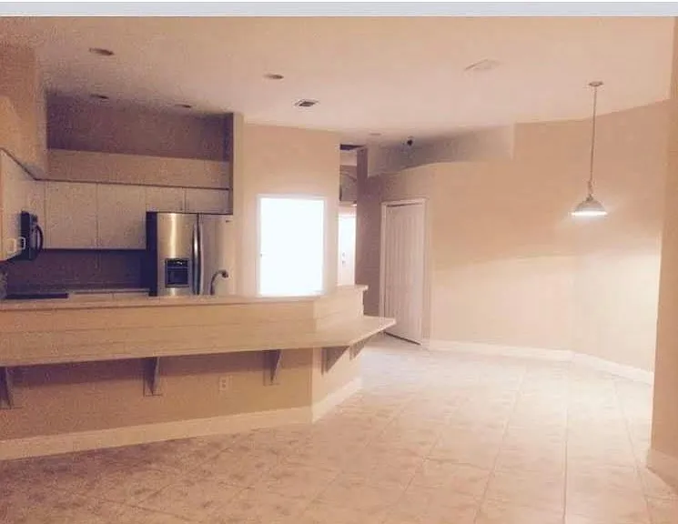 1722 Roosevelt Ave — Photo 22