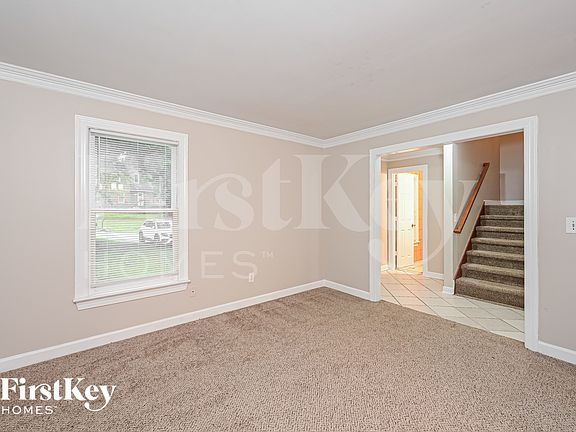 2nd image of 1395 Oakengate Dr