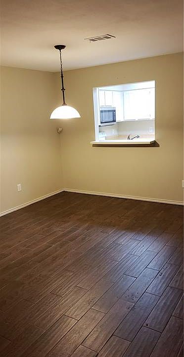1st image of 4401 River Valley Dr APT 504