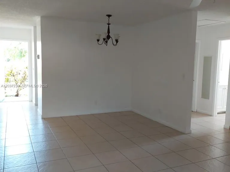 2319 Johnson St #1 — Photo 6