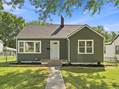 1355 S Pearl St, Independence, MO, 64055