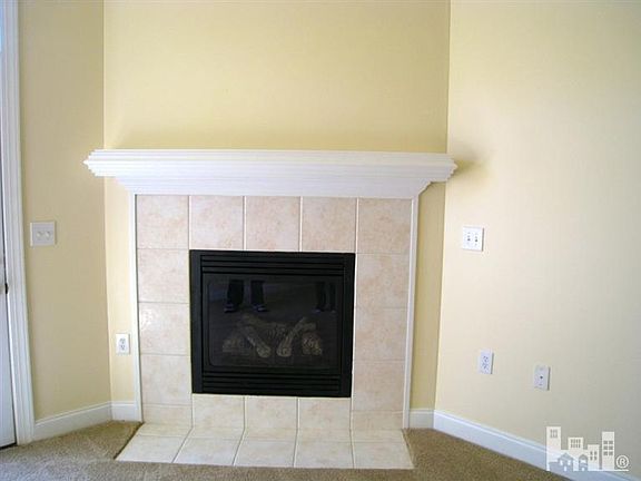 4th image of 704 Beachwalk Dr