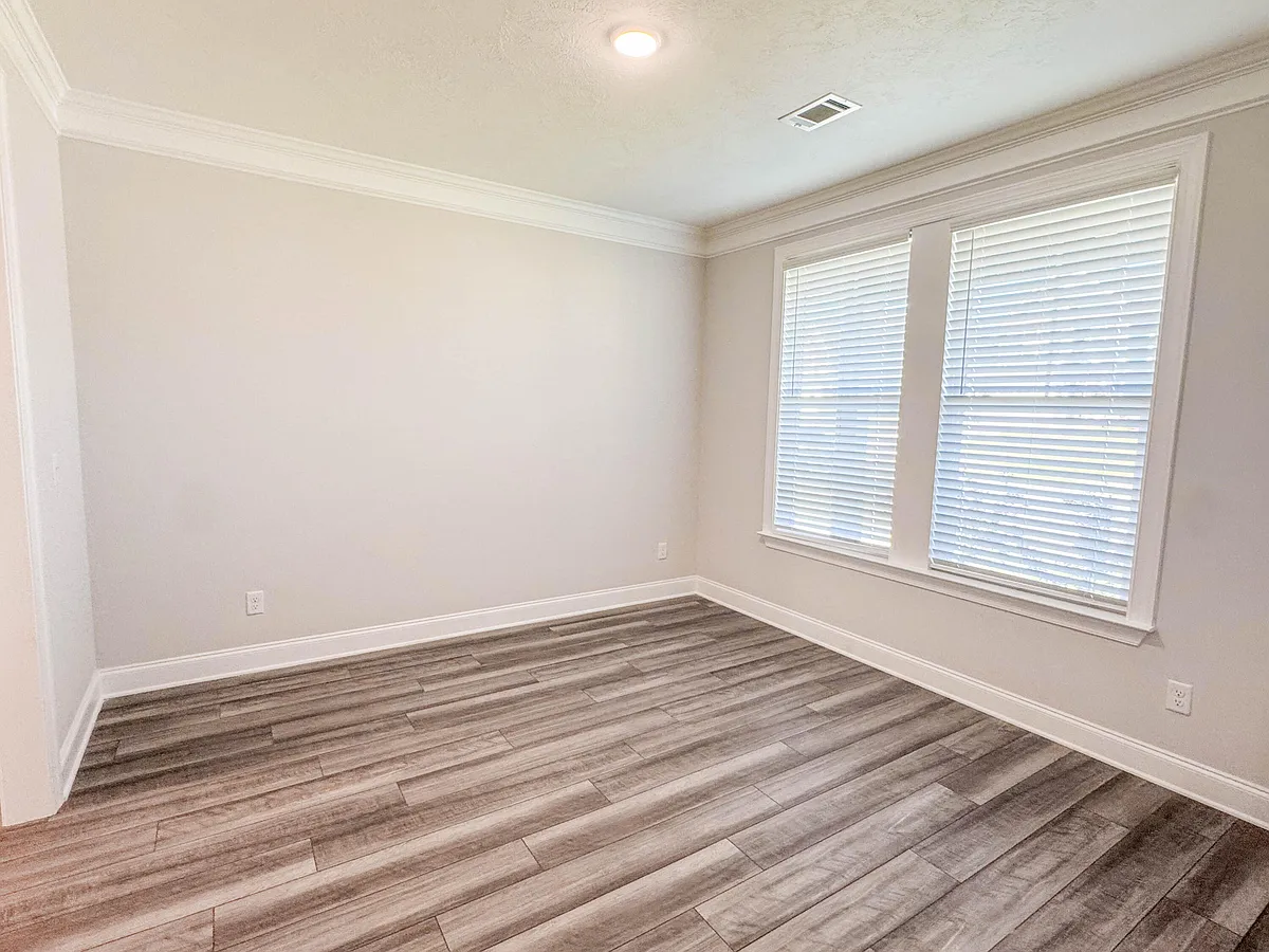 Building Photo - 239 Prominence Dr