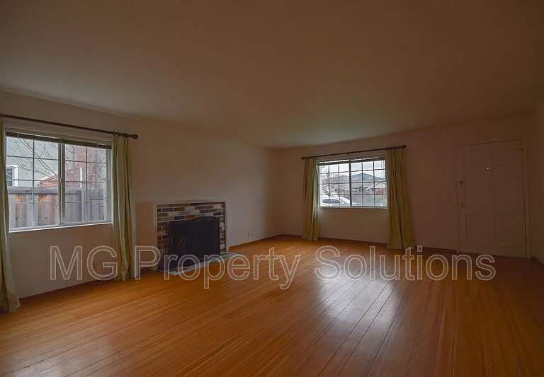 521 Rowland Blvd — Photo 9