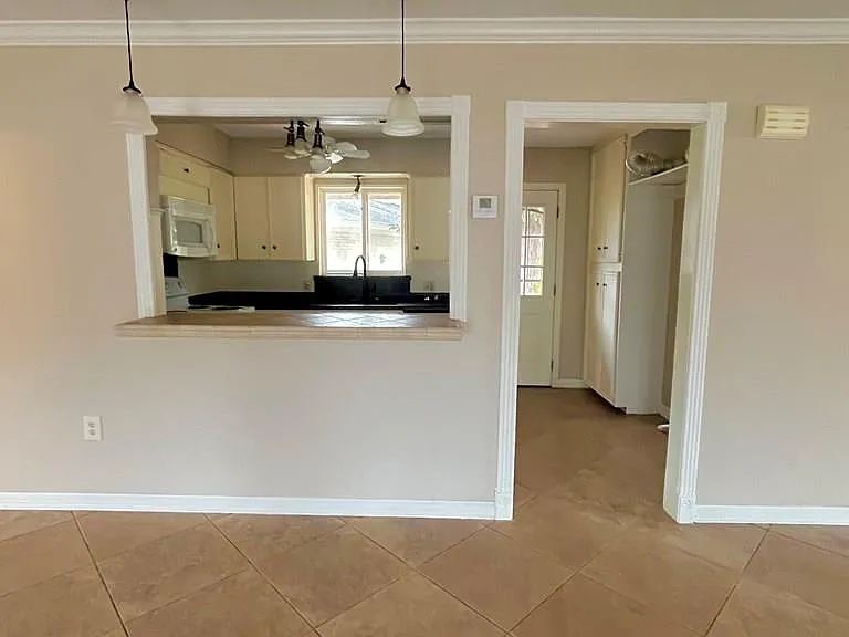 6 Country Club Rd — Photo 10