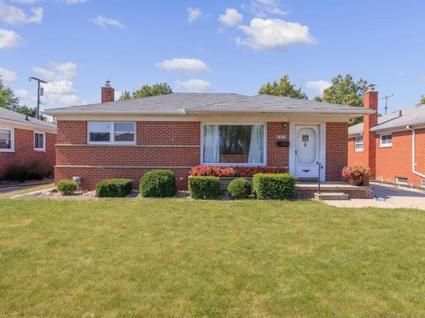 28083 Palmer Blvd, Madison Heights, MI 48071