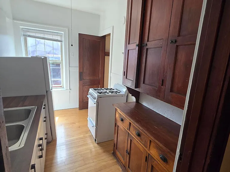 1 bed, 1.0 bath, 700 sqft, $1,095 — Photo 20