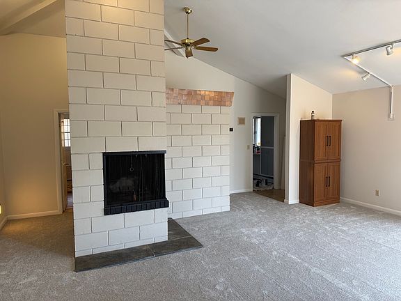 4th image of 2 Waters Edge Rd