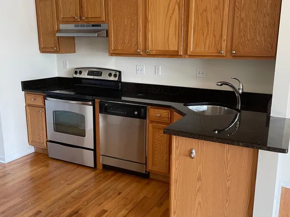 15 Washington St APT 4, Milford, CT 06460