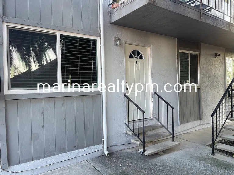 114 Carolina St #B — Photo 7