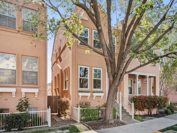 139 Pacchetti Way, Mountain View, CA 94040