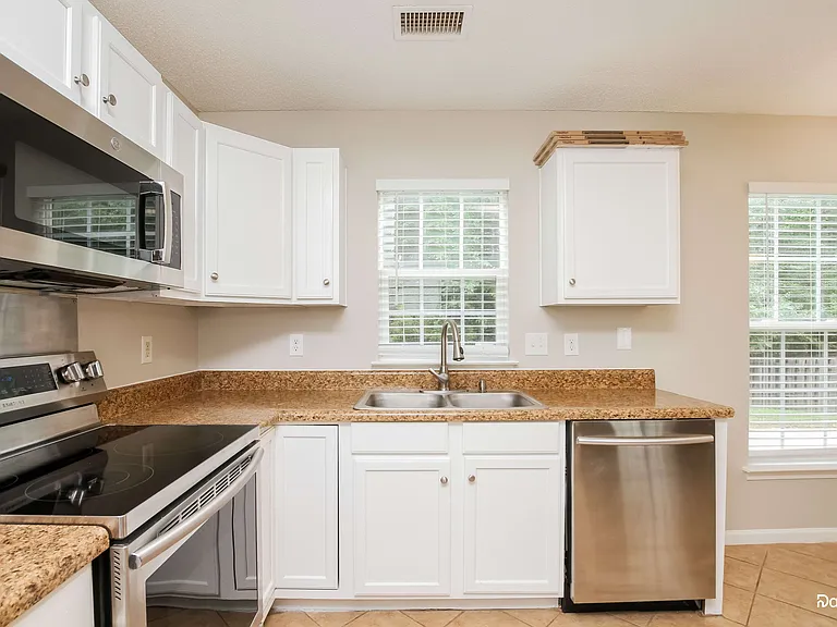 5008 Deerton Rd — Photo 2