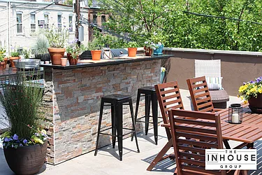 Sold by The InHouse Group