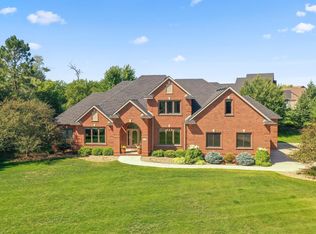 1202 Greystone Ln SW, Rochester, MN 55902