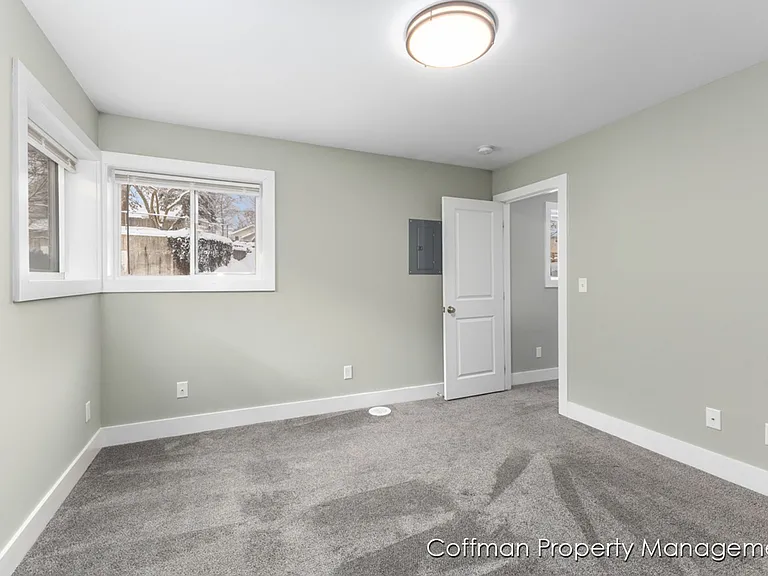 810 Benson Ave NE — Photo 14