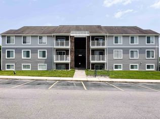 1206 University Ter APT B, Blacksburg, VA 24060