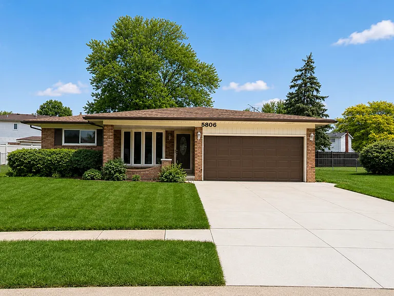 5806 Wedgewood Rd — Photo 1
