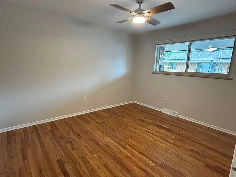 6004 S Prince St — Photo 10