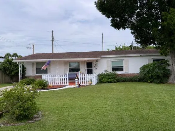 1160 Pineview Dr, Daytona Beach, FL 32117