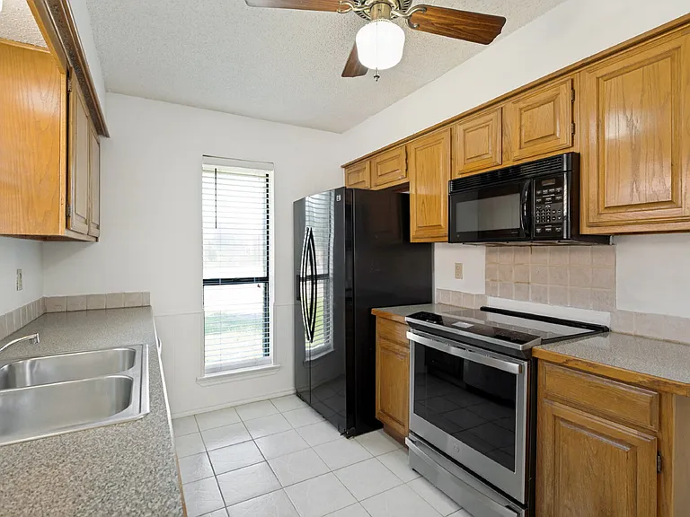 2336 Ridgestone Dr — Photo 13