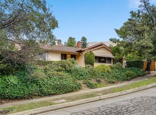 9511 Mina Rica Dr, Tujunga, CA 91042