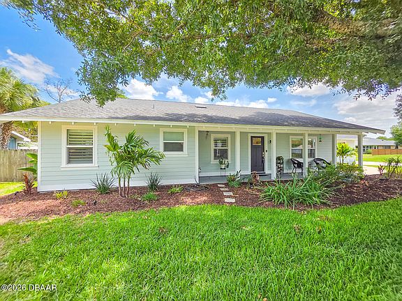 4th image of 80 Raintree Dr