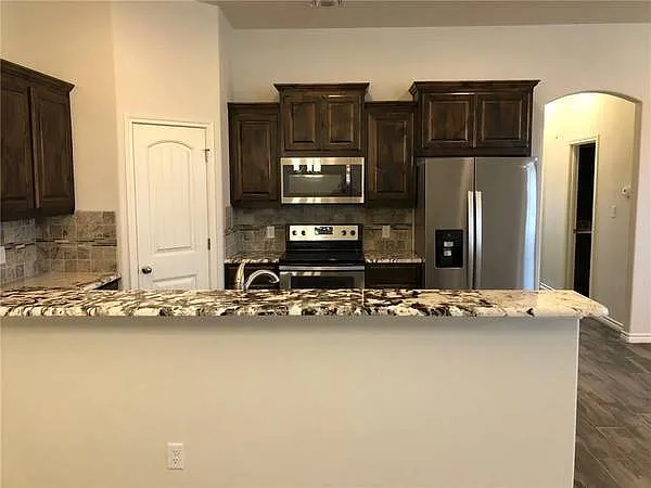 301-313 Amethyst Ct — Photo 41