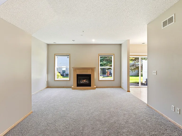 Orendorff Way NE — Photo 4