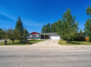 3112 Sutherland Dr, Gillette, WY 82718