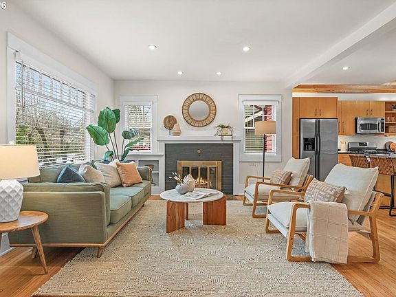 5th image of 2309 SE 51st Ave