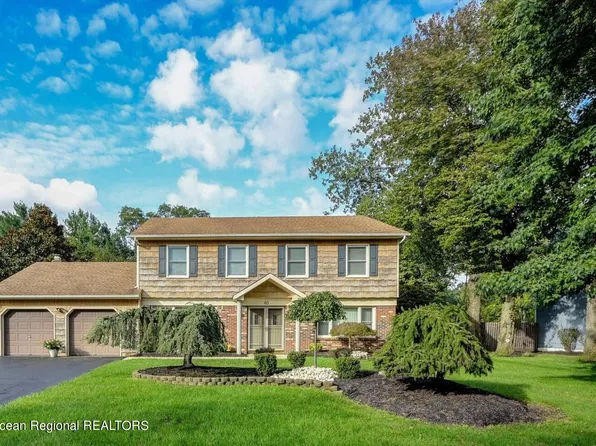 40 Saratoga Drive, Manalapan, NJ 07726