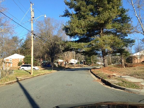 2nd image of 2740 Teresa Ave