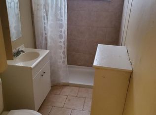 1612 N 54th St #1R, Philadelphia, PA 19131